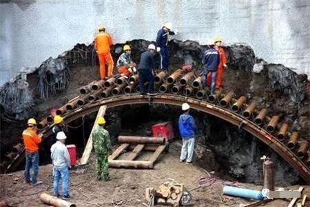 三亚隧道钢花管支护案例